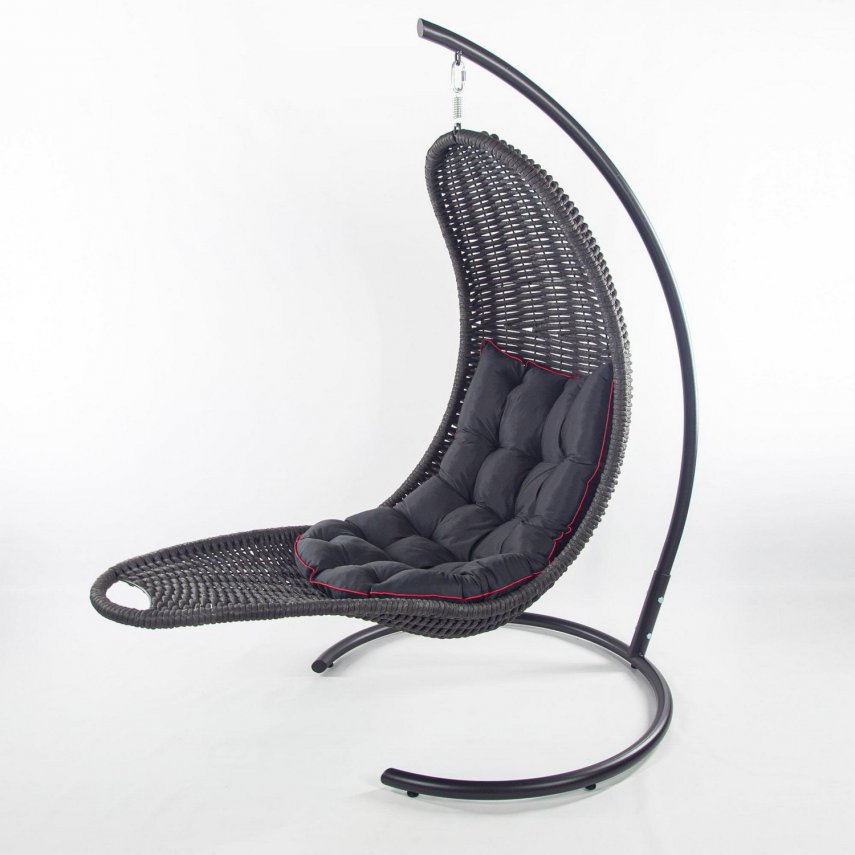 Фото товара Черное подвесное кресло-шезлонг с подушкой
