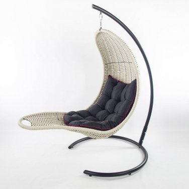 Фото товара Белое подвесное кресло-шезлонг с подушкой